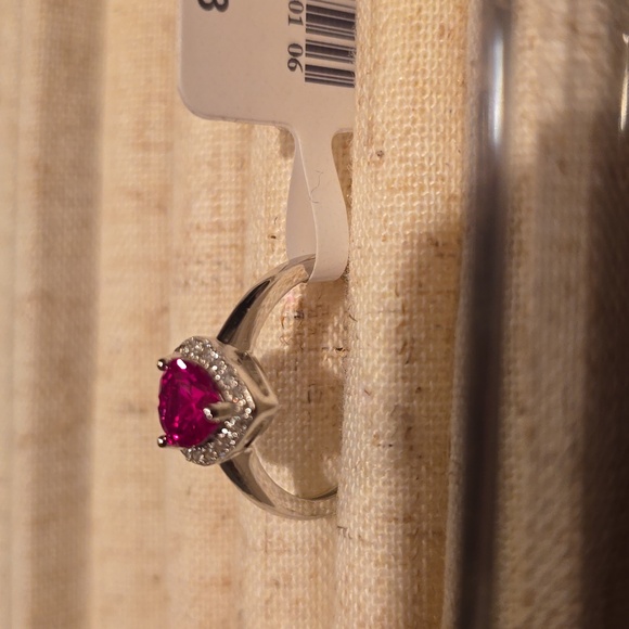 KOHLS STERLING SILVER LAB CREATED HEART SHAPED RUBY & WHITE SAPPHIRE RING SIZE 7 - Picture 6 of 16